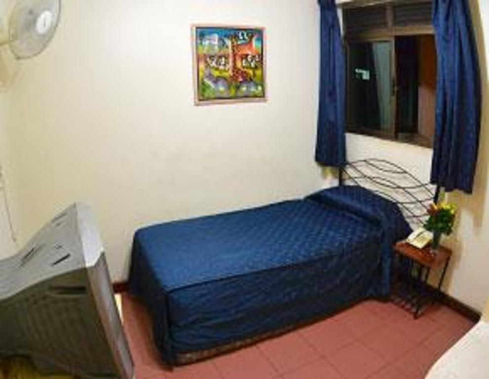 Tourist Hotel Kampala Kültér fotó